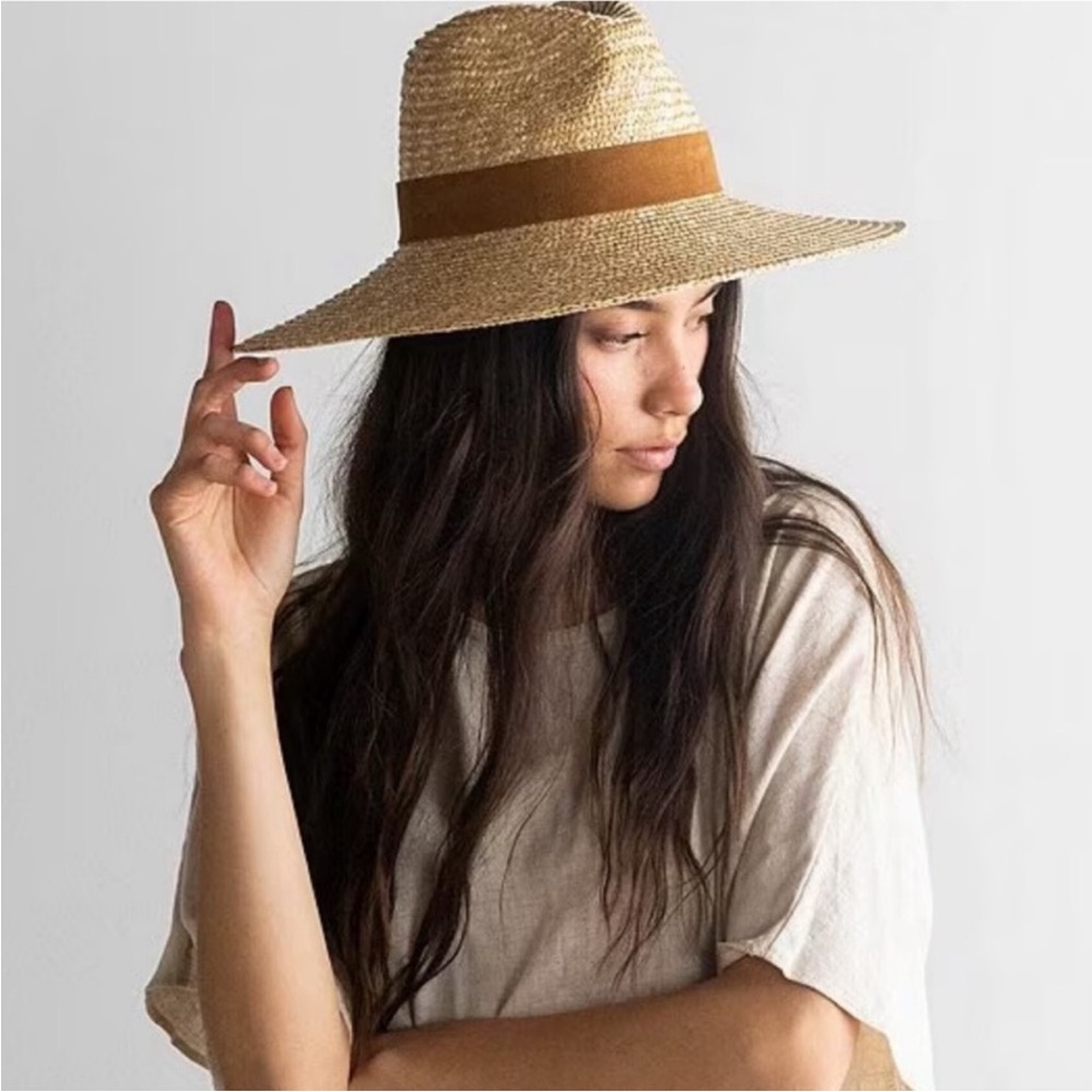Gigi Pip Isla Straw hat with Suede Band